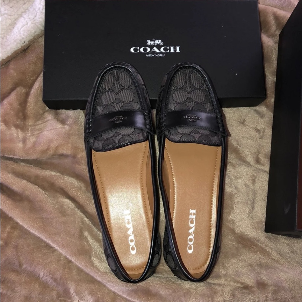 Coach flats